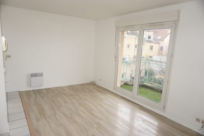 Studio à vendre, 1 pièce - Torcy 77200