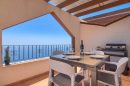 Bel appartement avec une vue spectaculaire sur la mer situé à Pueblo Panorama à la Cumbre del Sol,et une magnifique piscine commune à débordement.  avec une superficie totale construite de 98 M2 dont : 68 M2 de logement, 20 M2 de terrasse et 10 m2 de comm
