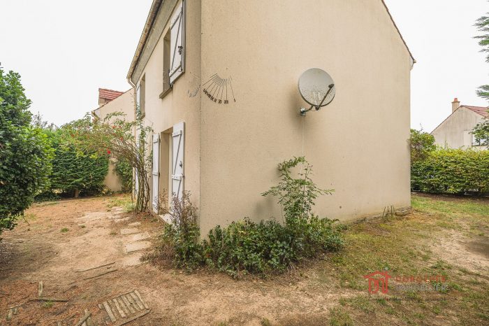 Maison mitoyenne 1 côté à vendre, 4 pièces - Marolles-en-Brie 94440