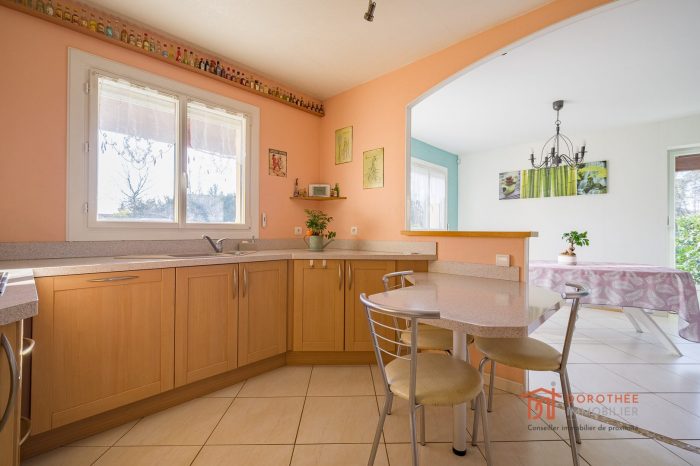 Maison traditionnelle à vendre, 5 pièces - Marolles-en-Brie 94440