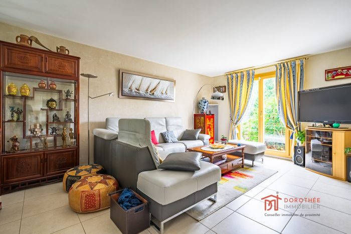 Maison plain-pied à vendre, 7 pièces - Marolles-en-Brie 94440