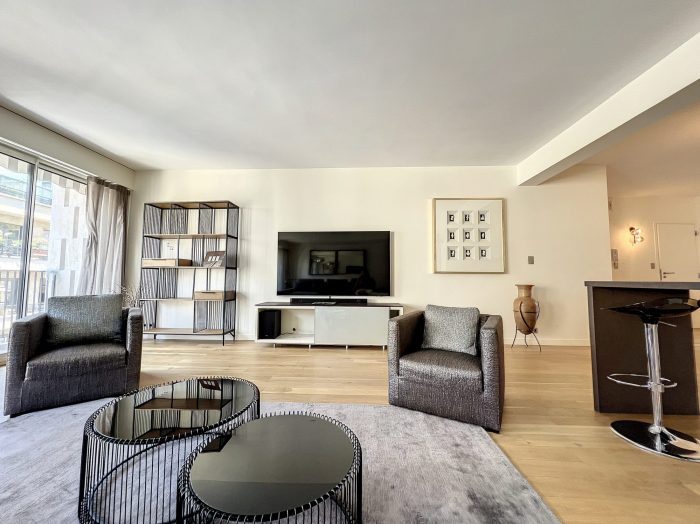 Appartement à louer, 5 pièces - Paris 75016