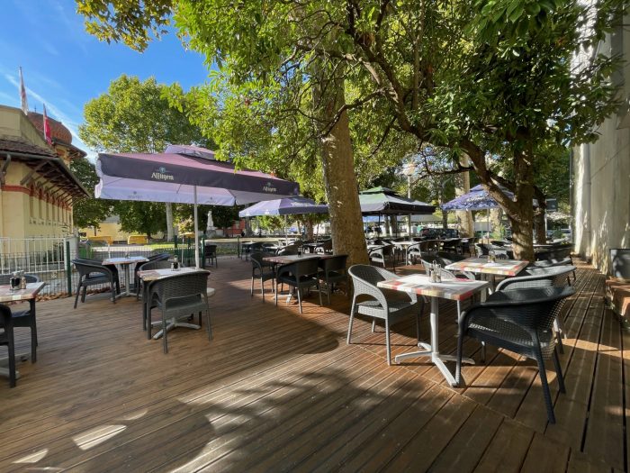 Restaurant, bar à vendre, 200 m² 60 places - Carcassonne 11000