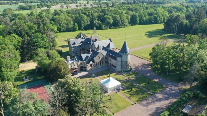 Photo Château de prestige sur 23 hectares (03) image 3/17