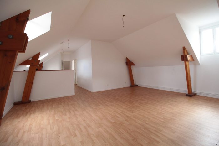 Immeuble à vendre, 213 m² - Clairoix 60280