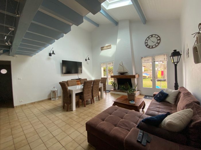 Maison à vendre, 5 pièces - Arès 33740