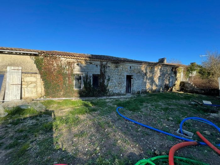 Vente Maison/Villa SAINT-BONNET-SUR-GIRONDE 17150 Charente Maritime FRANCE