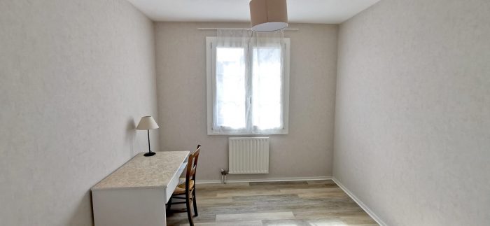 Appartement à vendre, 5 pièces - Blois 41000