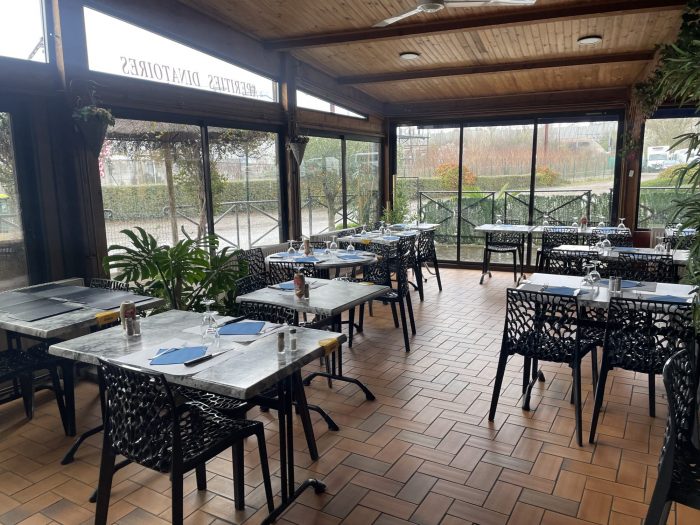 Restaurant, bar à vendre, 300 m² - Feyzin 69320