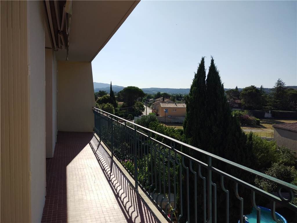 Location annuelle Appartement VALREAS 84600 Vaucluse FRANCE