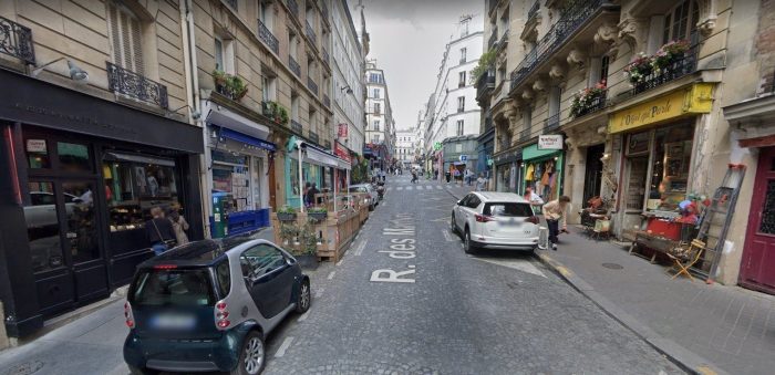 Photo Cession droit au bail boutique rue des Martyrs 75018 Paris - Abbesses Pigalle image 1/2