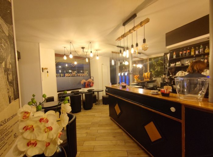 Vente fonds de commerce Bar Brasserie Restaurant Terrasse Appartement 75018 Paris