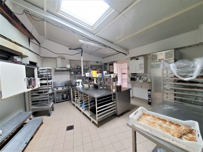 Photo Vente fonds de commerce d'angle Boulangerie Pâtisserie avec appartement - 94100 Saint Maur des fossés. image 5/7