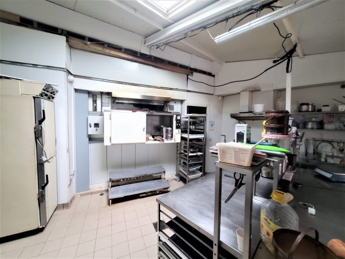 Photo Vente fonds de commerce d'angle Boulangerie Pâtisserie avec appartement - 94100 Saint Maur des fossés. image 2/7