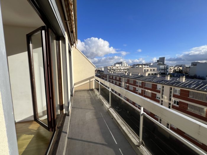 Location annuelle Appartement COURBEVOIE 92400 Hauts de Seine FRANCE