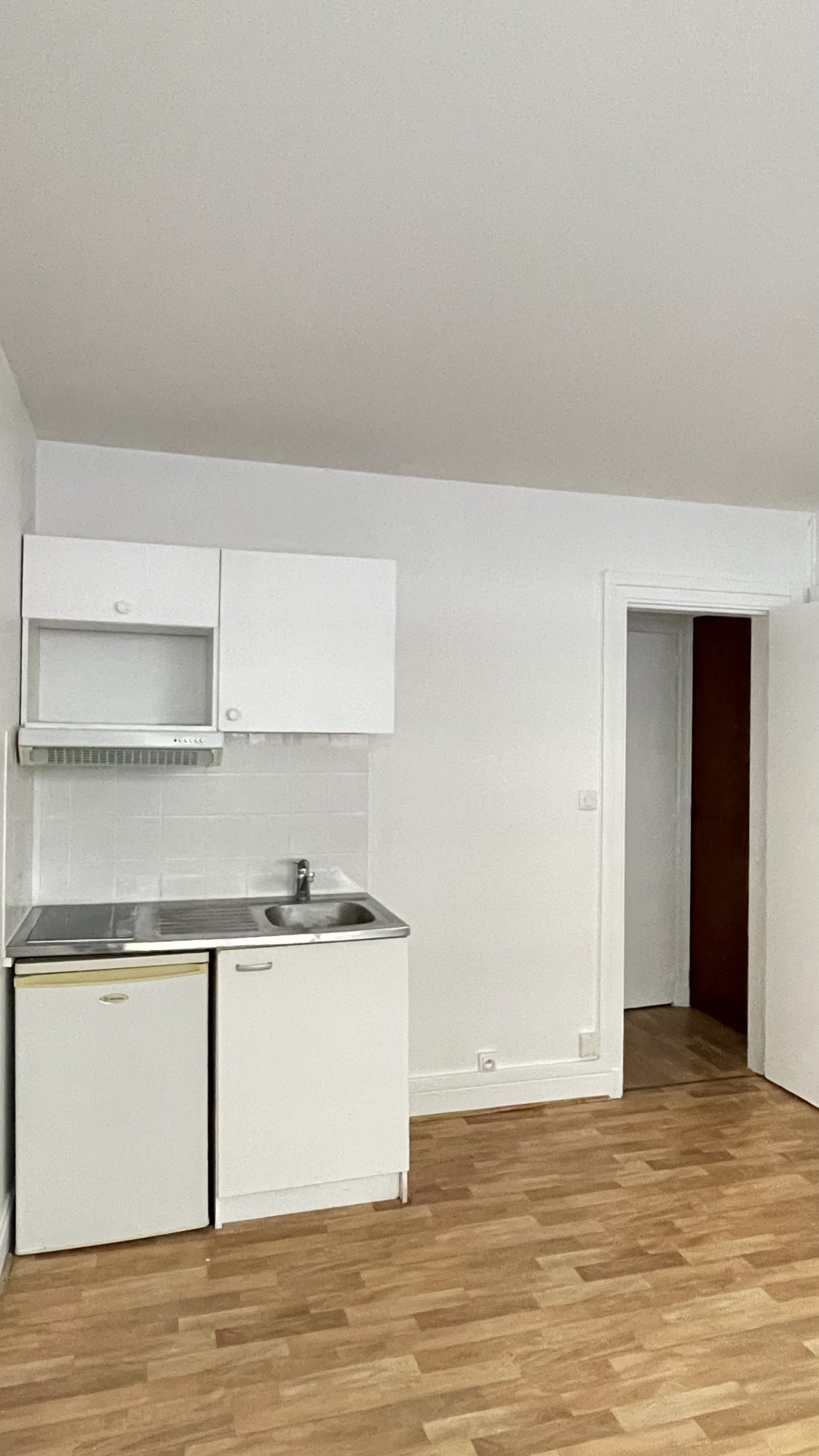 Location annuelle Appartement PARIS 75015 Paris FRANCE