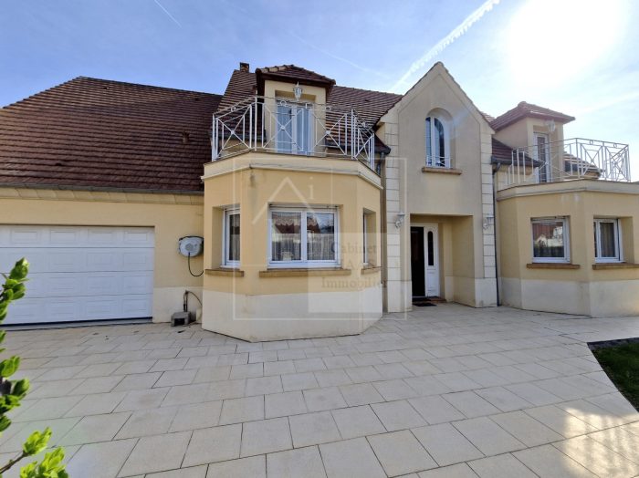 Vente Maison/Villa BUSSY-SAINT-GEORGES 77600 Seine et Marne FRANCE