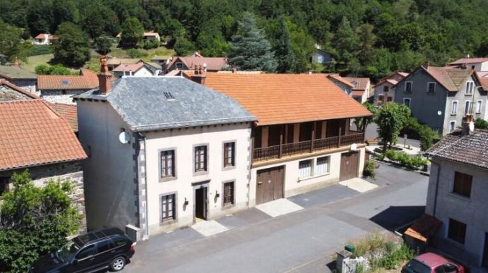Vente Maison/Villa MOLOMPIZE 15500 Cantal FRANCE