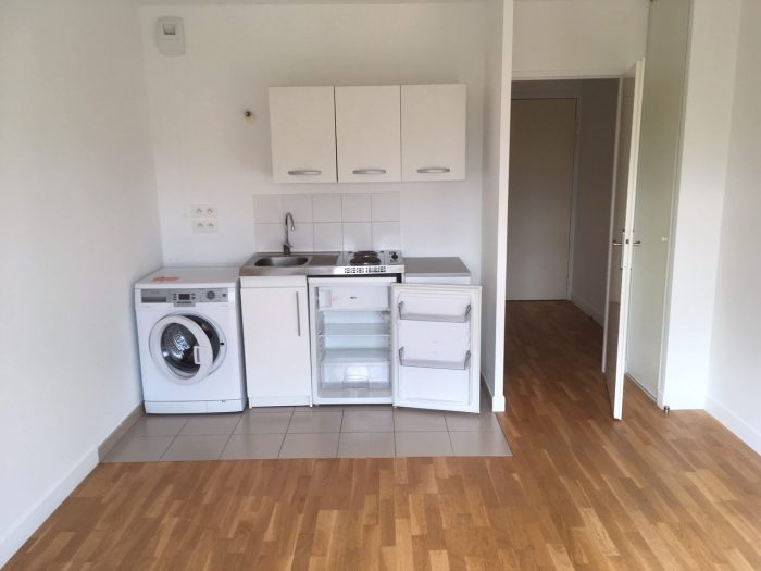 Studio à vendre, 1 pièce - Saint-Pierre-du-Perray 91280