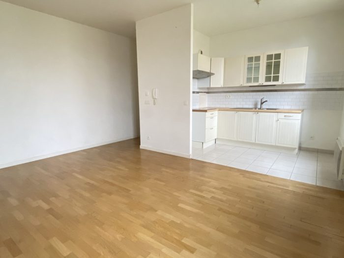 Appartement à vendre, 2 pièces - Saint-Pierre-du-Perray 91280