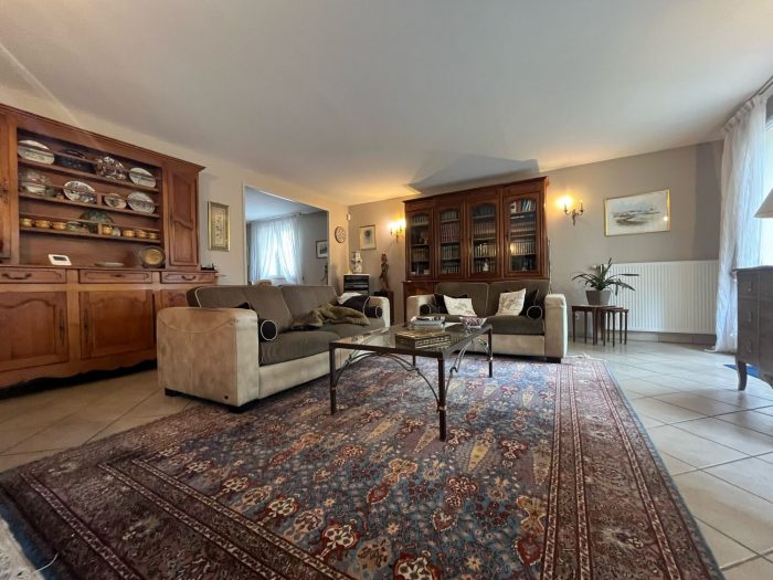 Maison individuelle à vendre, 8 pièces - Saint-Germain-lès-Corbeil 91250