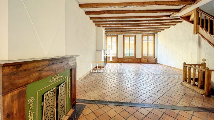 Photo Appartement de 224 M² du 17ème siècle, rénové, coeur de Saint-Omer image 2/13