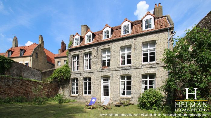 Bourgeois house for sale, 18 rooms - Saint-Omer 62500