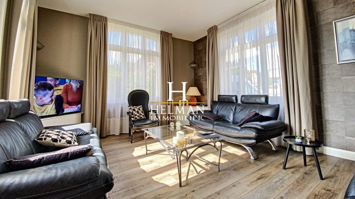 Bourgeois house for sale, 9 rooms - Wizernes 62570