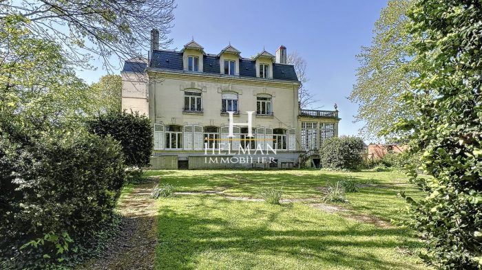 Maison de Maître sur 5.000 m² à Aire-sur-la-Lys