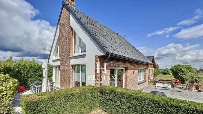 Photo Superbe maison individuelle sur 1.900 m² en secteur résidentiel prisé proche de Saint-Omer image 21/21