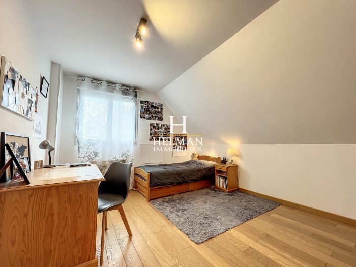 Photo Maison individuelle en semi plain-pied avec 3 garages sur 1.100 m² à 5 km de Watten image 11/15