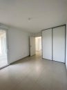 Appartement  GARONS  64 m² 3 pièces