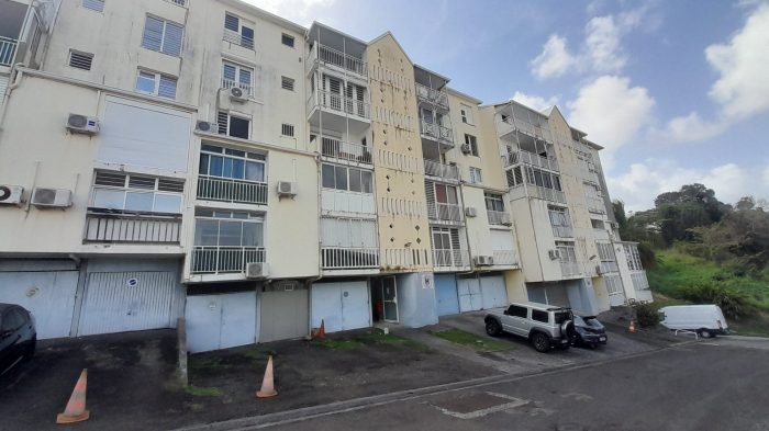 Appartement à vendre, 2 pièces - Fort-de-France 97200