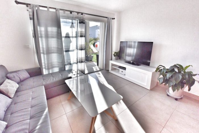 Apartment for sale, 3 rooms - Prévessin-Moëns 01280