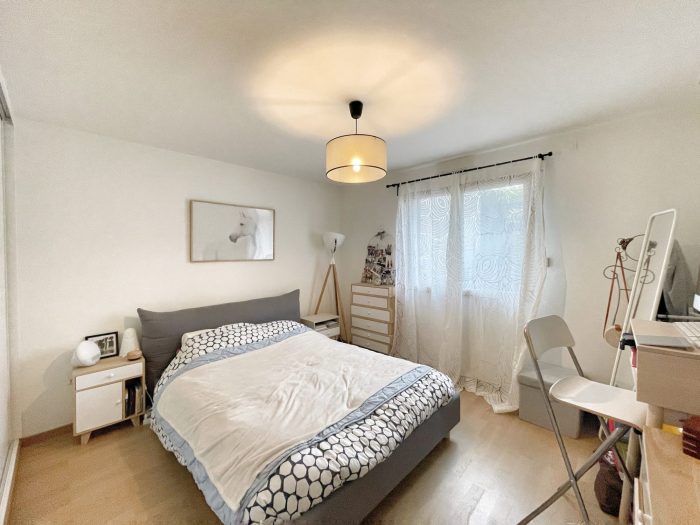 Apartment for sale, 2 rooms - Prévessin-Moëns 01280