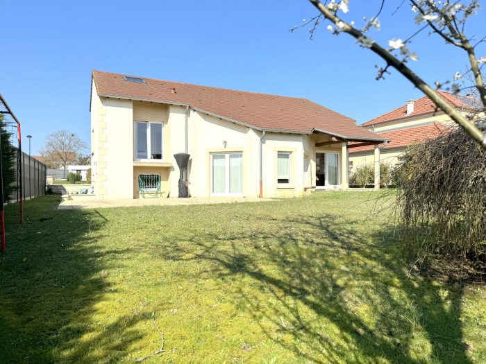 Detached house for sale, 7 rooms - Thionville 57100