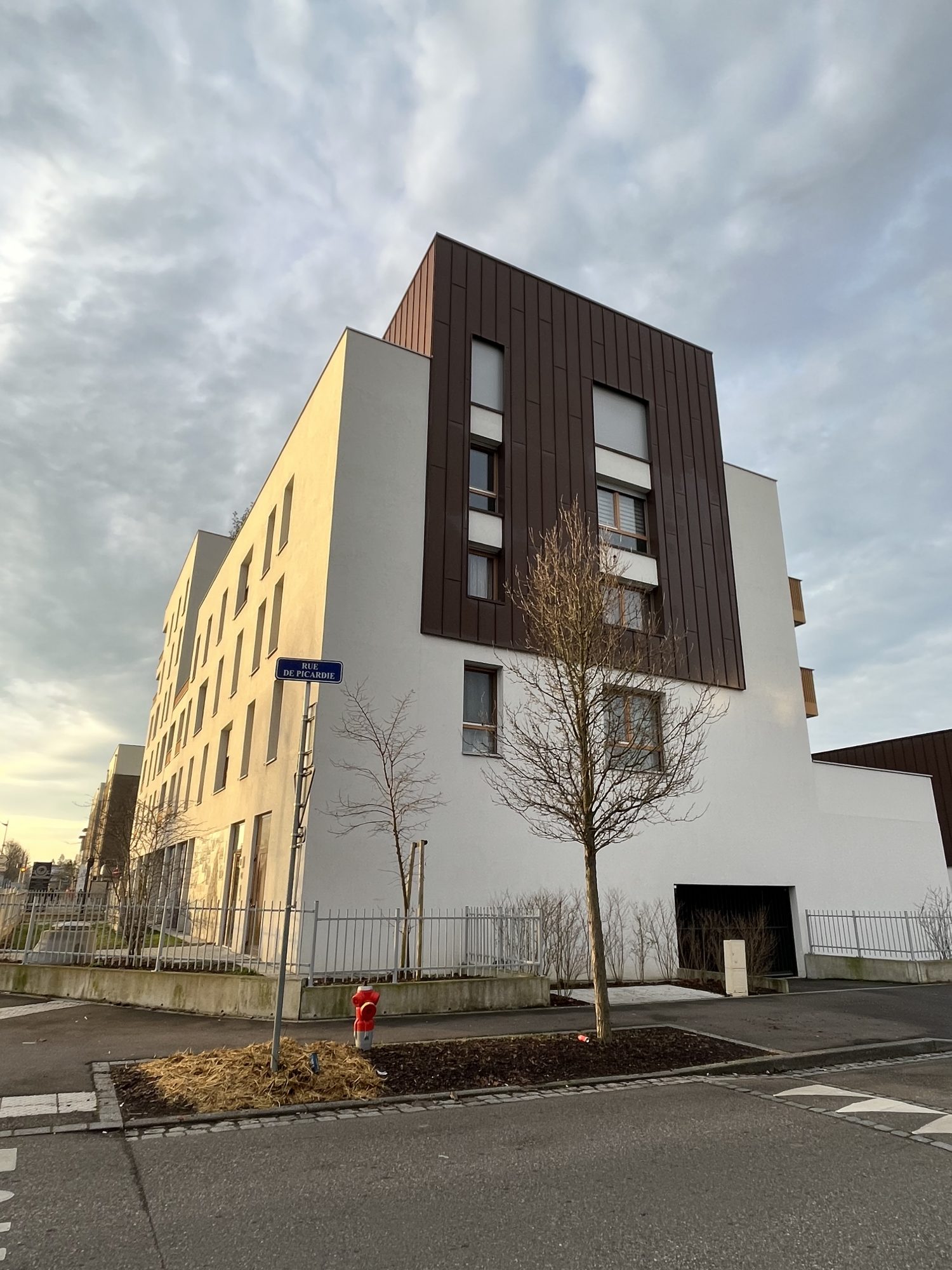 Location annuelle Garage/Parking STRASBOURG 67100 Bas Rhin FRANCE