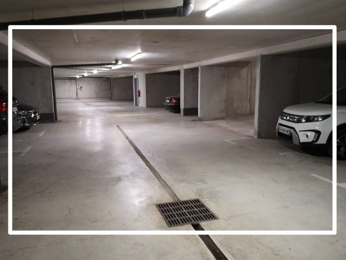 Vente Garage/Parking THEOULE-SUR-MER 06590 Alpes Maritimes FRANCE
