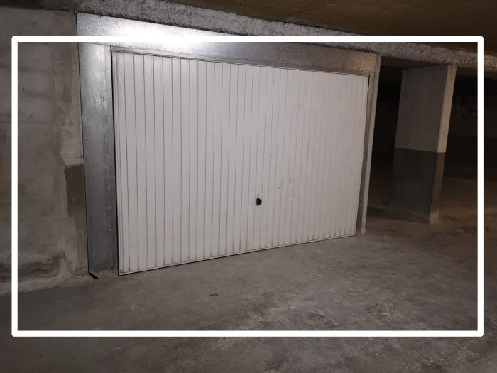 Vente Garage/Parking MOUANS-SARTOUX 06370 Alpes Maritimes FRANCE