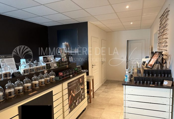 Local commercial à louer, 189 m² - Schlierbach 68440