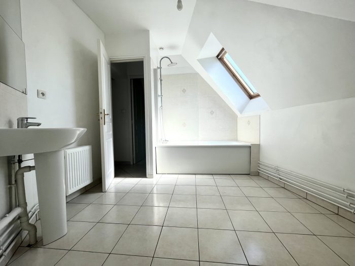 Appartement à vendre, 3 pièces - Château-Thierry 02400