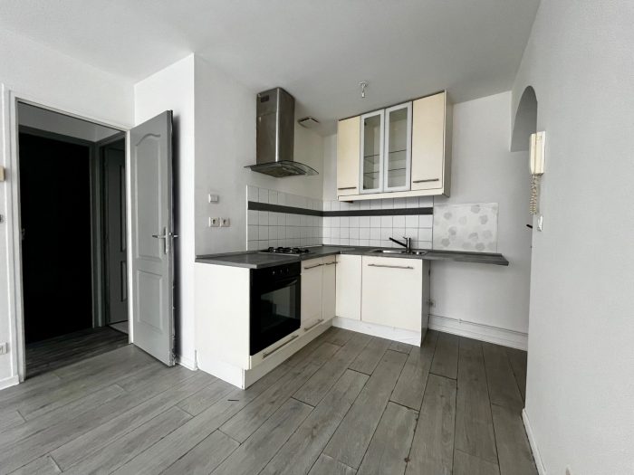 Appartement à vendre, 2 pièces - Soissons 02200