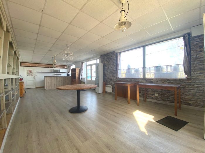 Immeuble à vendre, 140 m² - Villers-Cotterêts 02600
