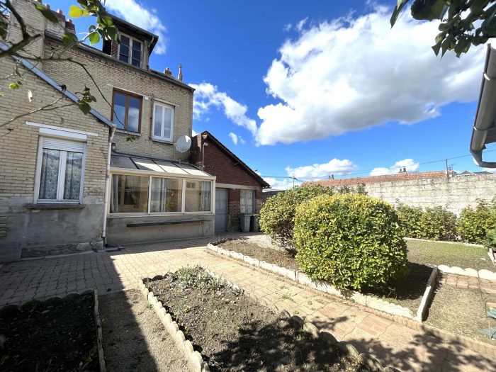 Maison ancienne à vendre, 6 pièces - Soissons 02200