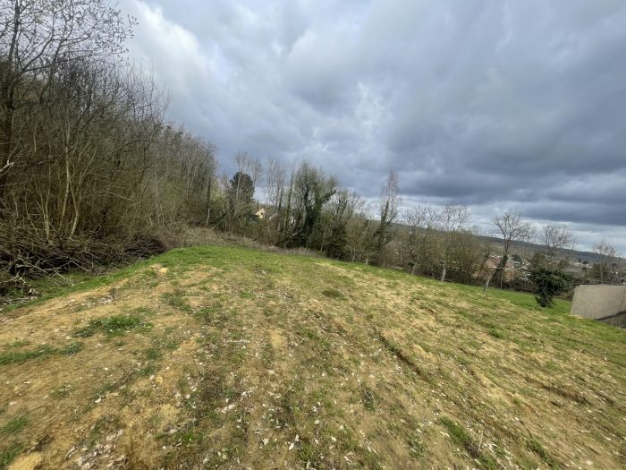 Terrain constructible à vendre, 15 a 10 ca - Soissons 02200