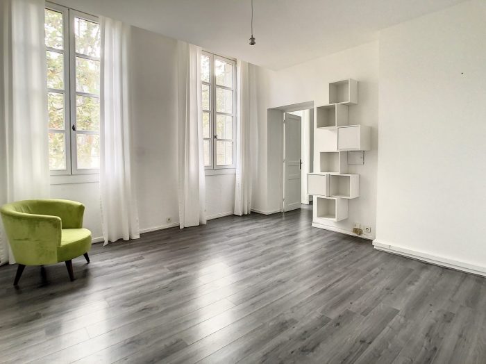 Bureau à louer, 44 m² - Avignon 84000