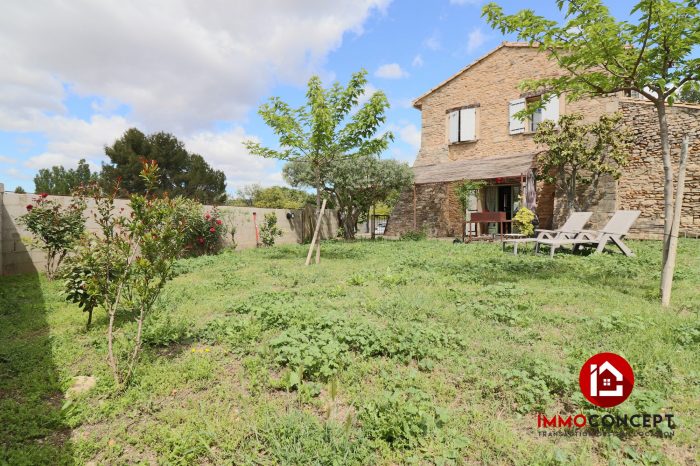 Mas à vendre, 7 pièces - Laudun-l'Ardoise 30290