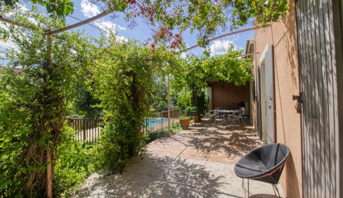 Villa à vendre, 5 pièces - Pujaut 30131