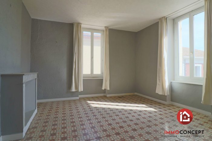 Maison bourgeoise à vendre, 7 pièces - Laudun-l'Ardoise 30290