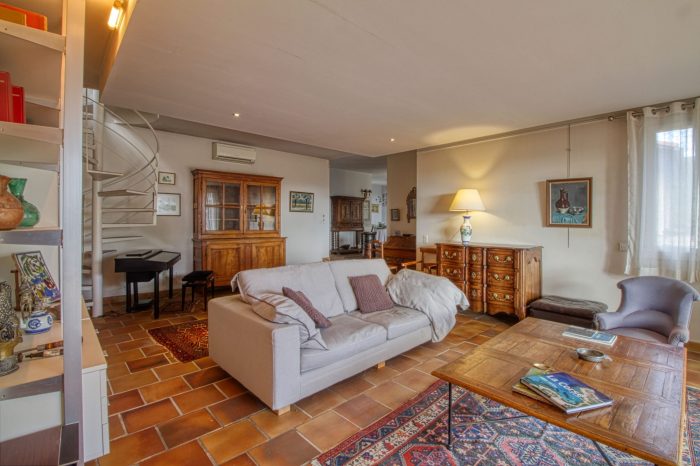 Villa à vendre, 7 pièces - Rochefort-du-Gard 30650
